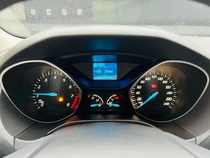 2012 Ford Focus 1.6L 125HP L4 6DCT,autocango,china used car exporter,china ev exporter,chinese used car exporter,chinese used ev exporter