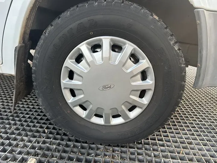 2016 Ford Classic Transit 2.4L 136HP L4 5MT,autocango,china used car exporter,china ev exporter,chinese used car exporter,chinese used ev exporter