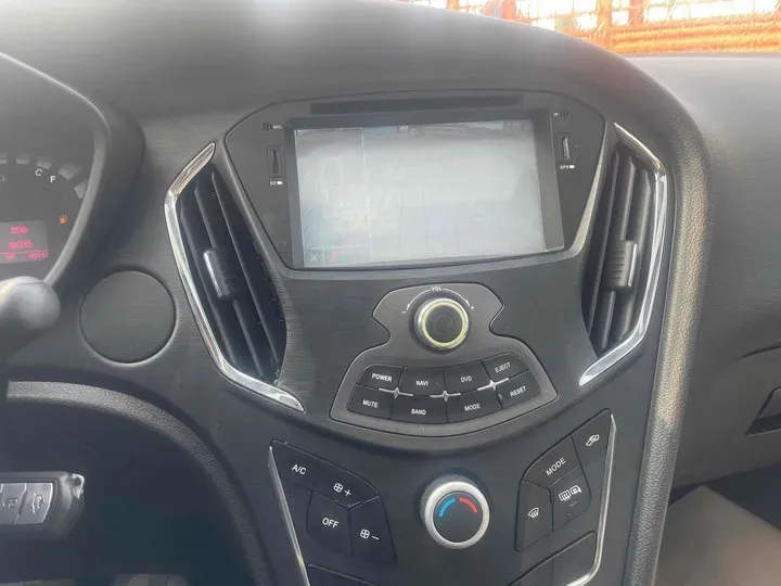 2014 GAC Trumpchi GA3S 1.6L 122HP L4 5MT,autocango,china used car exporter,china ev exporter,chinese used car exporter,chinese used ev exporter