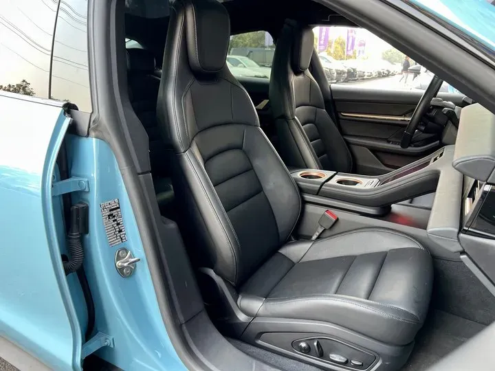 2019 Porsche Taycan 2AT BEV 79.2KWH,autocango,china used car exporter,china ev exporter,chinese used car exporter,chinese used ev exporter