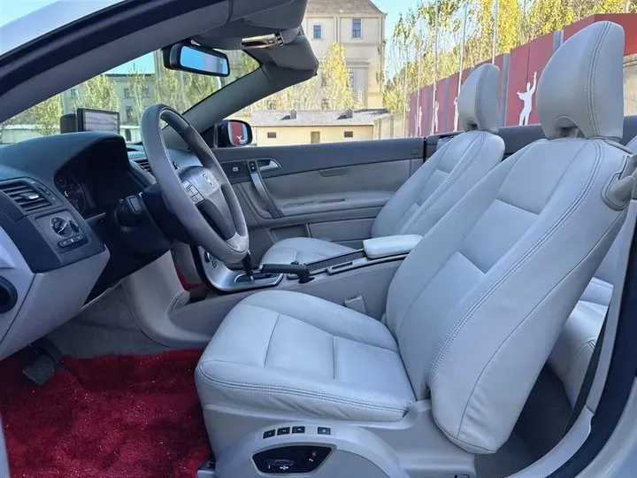 2010 Volvo C70 2.5T 230HP L5 5AT,autocango,china used car exporter,china ev exporter,chinese used car exporter,chinese used ev exporter