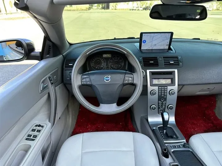 2010 Volvo C70 2.5T 230HP L5 5AT,autocango,china used car exporter,china ev exporter,chinese used car exporter,chinese used ev exporter