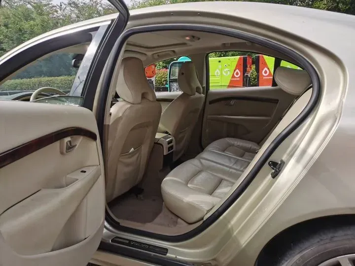 2006 Volvo S80 3.2L 238HP L6 6AT,autocango,china used car exporter,china ev exporter,chinese used car exporter,chinese used ev exporter