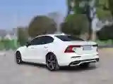 2021 Volvo S60 2.0T 303HP L4 8AT PHEV 11.6KWH