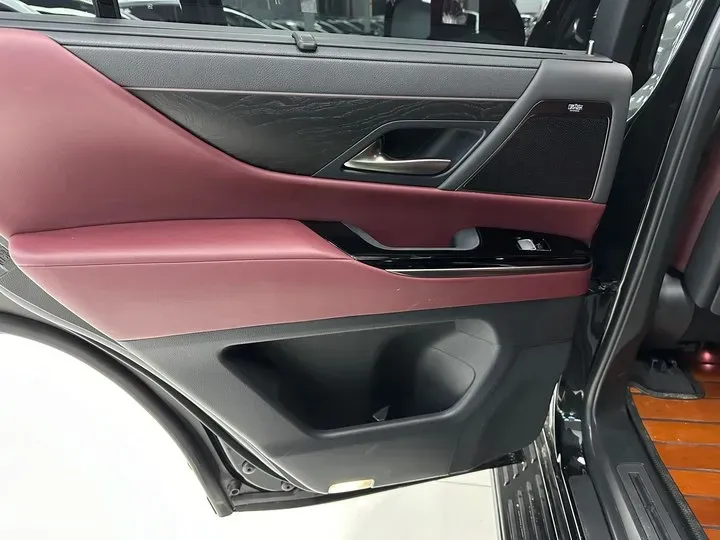 2009 Lexus LX 5.7L 367HP V8 6AT,autocango,china used car exporter,china ev exporter,chinese used car exporter,chinese used ev exporter