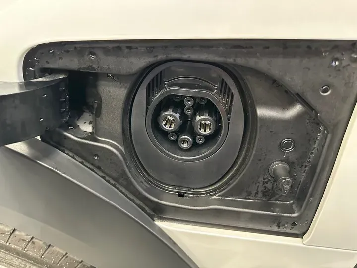 2023 Lexus RZ BEV 66KWH,autocango,china used car exporter,china ev exporter,chinese used car exporter,chinese used ev exporter