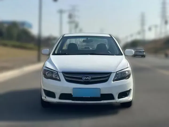 2015 BYD L3 1.5L 109HP L4 6DCT,autocango,china used car exporter,china ev exporter,chinese used car exporter,chinese used ev exporter