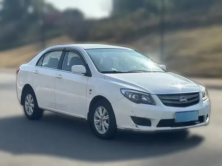 2015 BYD L3 1.5L 109HP L4 6DCT,autocango,china used car exporter,china ev exporter,chinese used car exporter,chinese used ev exporter