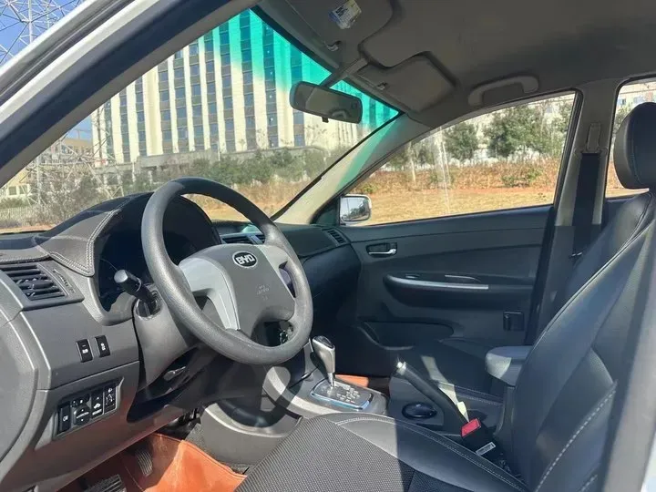 2015 BYD L3 1.5L 109HP L4 6DCT,autocango,china used car exporter,china ev exporter,chinese used car exporter,chinese used ev exporter