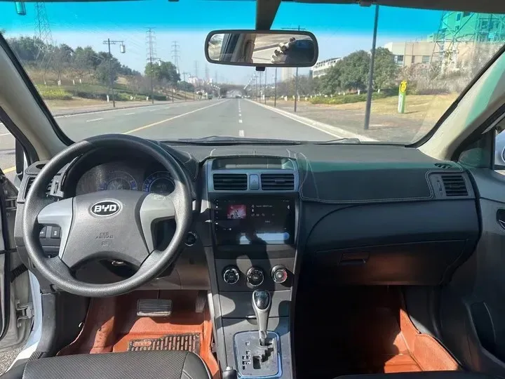 2015 BYD L3 1.5L 109HP L4 6DCT,autocango,china used car exporter,china ev exporter,chinese used car exporter,chinese used ev exporter