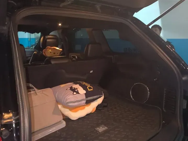 2020 Jeep Grand Cherokee 3.0L 234HP V6 8AT,autocango,china used car exporter,china ev exporter,chinese used car exporter,chinese used ev exporter