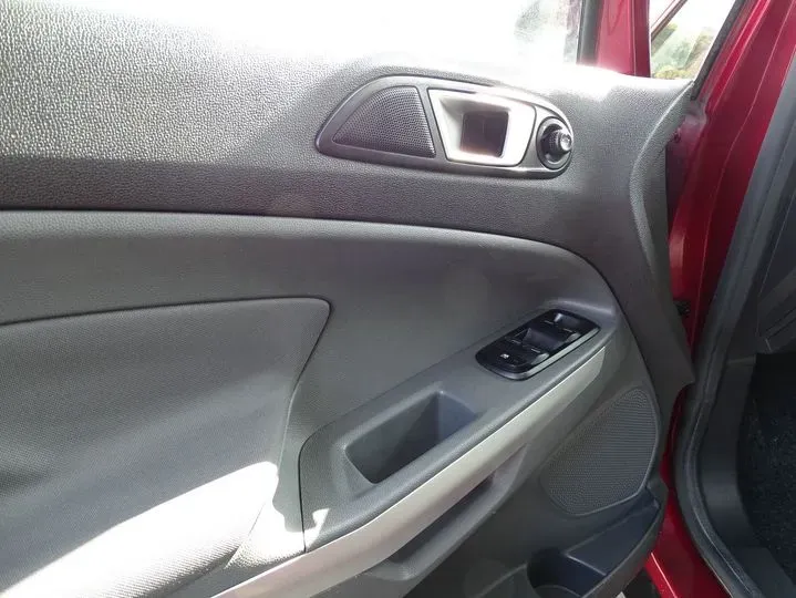 2013 Ford EcoSport 1.5L 110HP L4 6DCT,autocango,china used car exporter,china ev exporter,chinese used car exporter,chinese used ev exporter