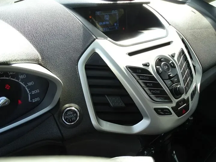 2013 Ford EcoSport 1.5L 110HP L4 6DCT,autocango,china used car exporter,china ev exporter,chinese used car exporter,chinese used ev exporter