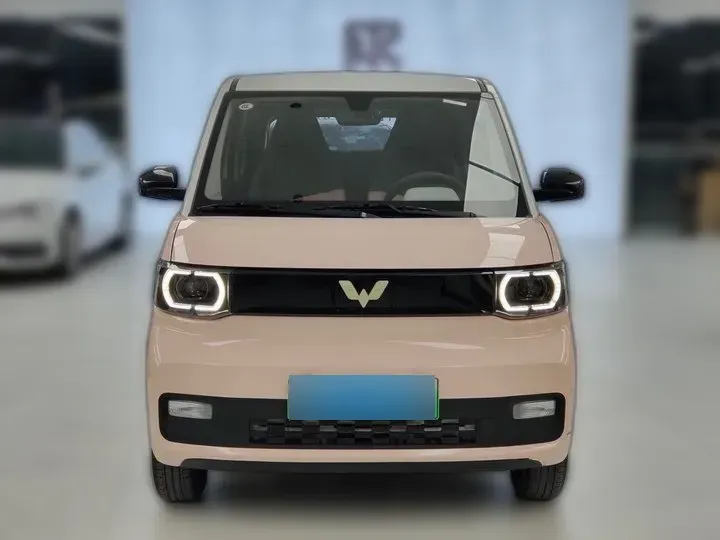 2021 WuLing HongGuang MINI EV BEV 13.8KWH,autocango,china used car exporter,china ev exporter,chinese used car exporter,chinese used ev exporter
