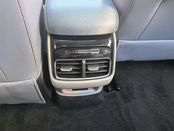 2021 Rising Auto ER6 BEV 69.9KWH,autocango,china used car exporter,china ev exporter,chinese used car exporter,chinese used ev exporter