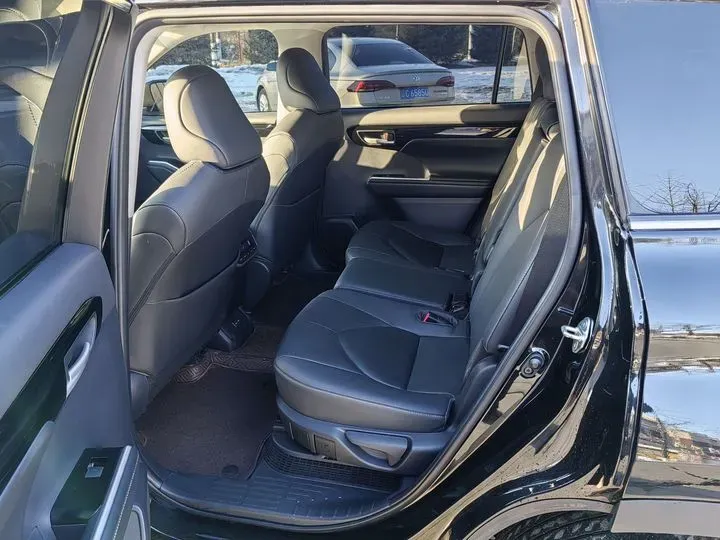 2022 Toyota Highlander 2.5L 192HP L4 E-CVT Hybrid,autocango,china used car exporter,china ev exporter,chinese used car exporter,chinese used ev exporter