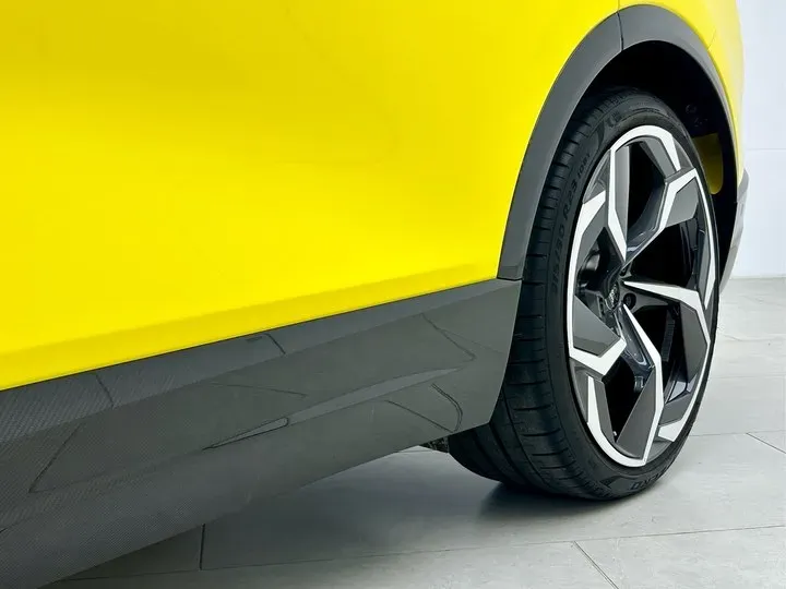 2023 Lotus ELETRE 2AT BEV 112KWH,autocango,china used car exporter,china ev exporter,chinese used car exporter,chinese used ev exporter