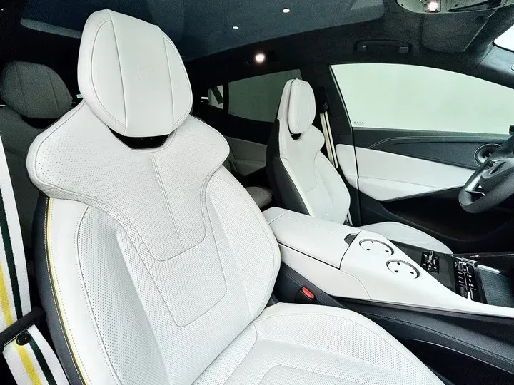 2023 Lotus ELETRE 2AT BEV 112KWH,autocango,china used car exporter,china ev exporter,chinese used car exporter,chinese used ev exporter