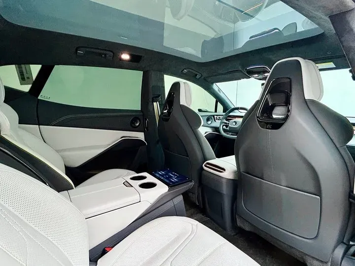 2023 Lotus ELETRE 2AT BEV 112KWH,autocango,china used car exporter,china ev exporter,chinese used car exporter,chinese used ev exporter