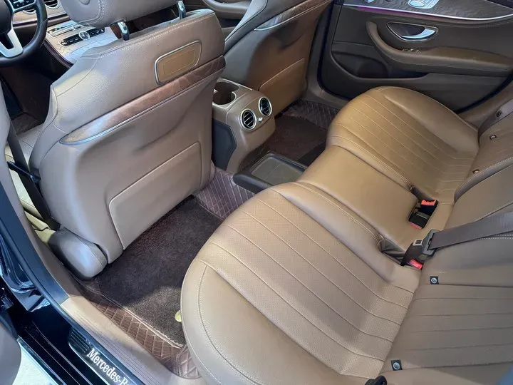 2020 Mercedes-Benz E Class 2.0T 258HP L4 9AT,autocango,china used car exporter,china ev exporter,chinese used car exporter,chinese used ev exporter