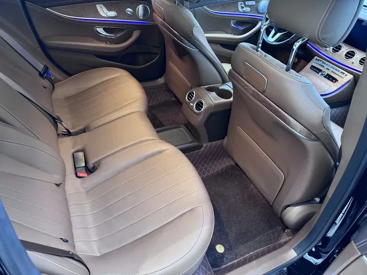 2020 Mercedes-Benz E Class 2.0T 258HP L4 9AT,autocango,china used car exporter,china ev exporter,chinese used car exporter,chinese used ev exporter