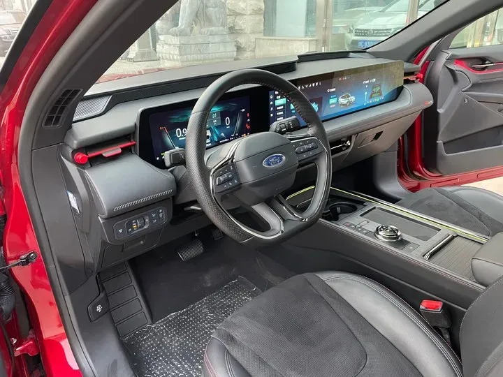 2022 Ford Mondeo 2.0T 238HP L4 8AT,autocango,china used car exporter,china ev exporter,chinese used car exporter,chinese used ev exporter