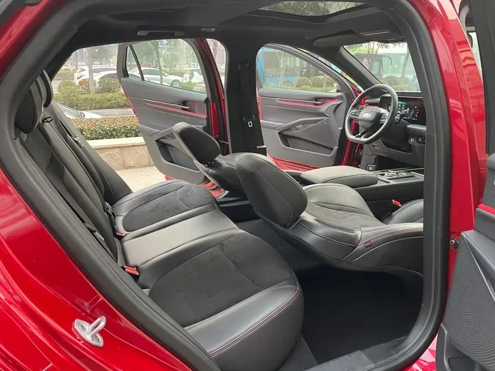 2022 Ford Mondeo 2.0T 238HP L4 8AT,autocango,china used car exporter,china ev exporter,chinese used car exporter,chinese used ev exporter