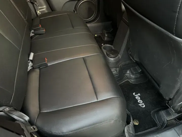 2014 Jeep Patriot 2.4L 170HP L4 6AT,autocango,china used car exporter,china ev exporter,chinese used car exporter,chinese used ev exporter