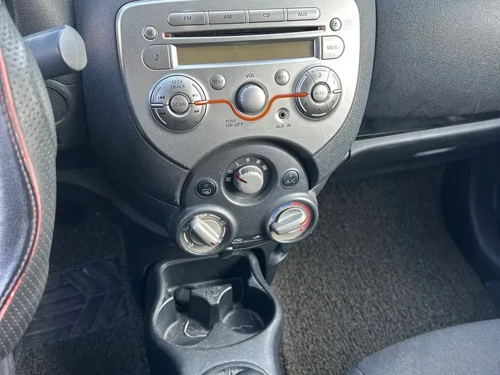 2010 Nissan March 1.5L 107HP L4 5MT,autocango,china used car exporter,china ev exporter,chinese used car exporter,chinese used ev exporter