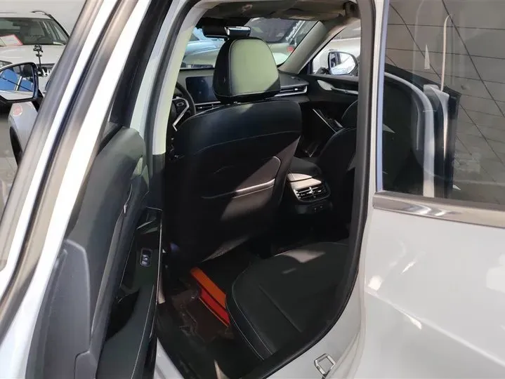 2021 Haval H6 2.0T 211HP L4 7DCT,autocango,china used car exporter,china ev exporter,chinese used car exporter,chinese used ev exporter