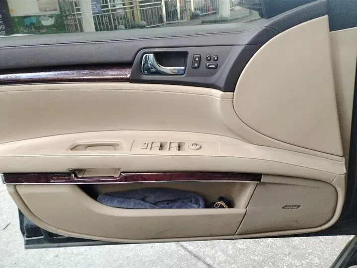 2011 Cadillac SLS 2.0T 262HP L4 6AT,autocango,china used car exporter,china ev exporter,chinese used car exporter,chinese used ev exporter