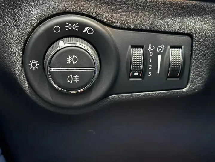 2017 Jeep Compass 1.4T 165HP L4 7DCT,autocango,china used car exporter,china ev exporter,chinese used car exporter,chinese used ev exporter