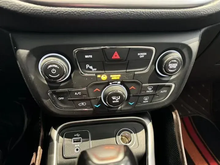 2017 Jeep Compass 1.4T 165HP L4 7DCT,autocango,china used car exporter,china ev exporter,chinese used car exporter,chinese used ev exporter