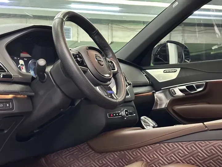 2021 Volvo XC90 2.0T 303HP L4 8AT PHEV 11.6KWH,autocango,china used car exporter,china ev exporter,chinese used car exporter,chinese used ev exporter