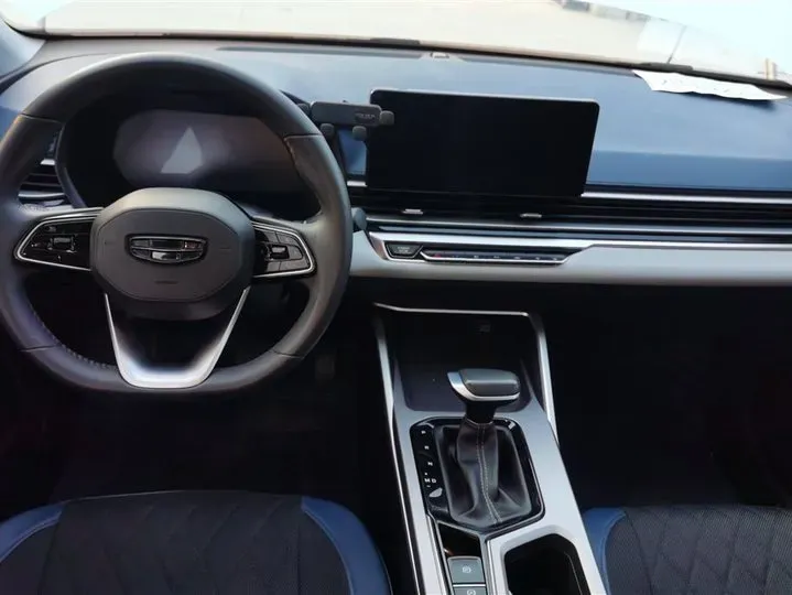 2022 Geely Emgrand 1.5L 114HP L4 CVT,autocango,china used car exporter,china ev exporter,chinese used car exporter,chinese used ev exporter