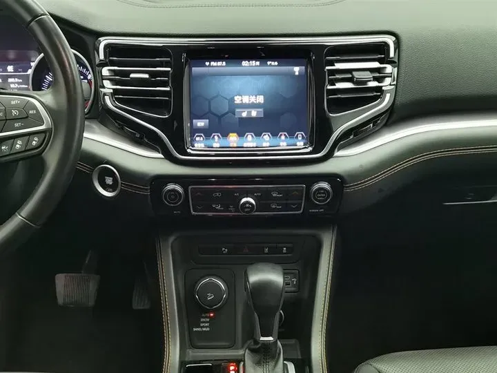 2018 Jeep Commander 2.0T 265HP L4 9AT,autocango,china used car exporter,china ev exporter,chinese used car exporter,chinese used ev exporter