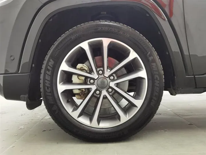 2018 Jeep Commander 2.0T 265HP L4 9AT,autocango,china used car exporter,china ev exporter,chinese used car exporter,chinese used ev exporter