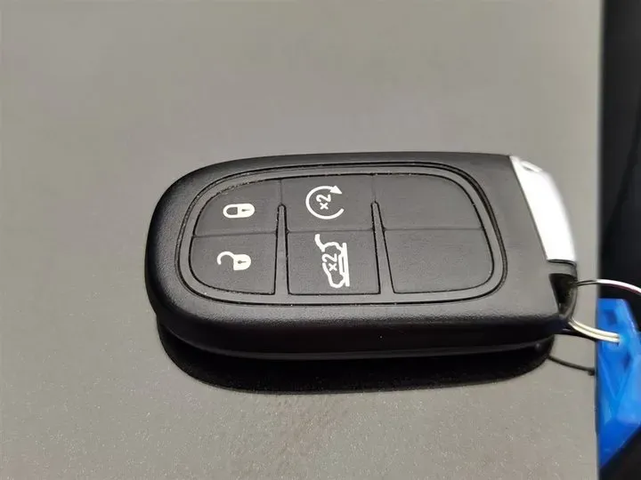 2018 Jeep Commander 2.0T 265HP L4 9AT,autocango,china used car exporter,china ev exporter,chinese used car exporter,chinese used ev exporter