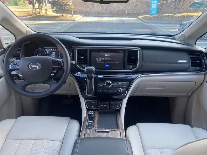 2018 GAC Trumpchi M8 2.0T 201HP L4 6AT,autocango,china used car exporter,china ev exporter,chinese used car exporter,chinese used ev exporter