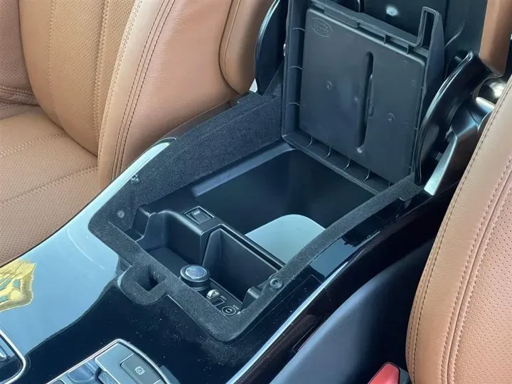 2020 Mansory Range Rover 3.0T 400HP L6 8AT,autocango,china used car exporter,china ev exporter,chinese used car exporter,chinese used ev exporter