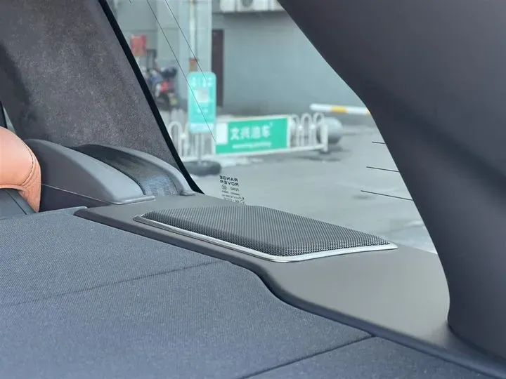 2020 Mansory Range Rover 3.0T 400HP L6 8AT,autocango,china used car exporter,china ev exporter,chinese used car exporter,chinese used ev exporter