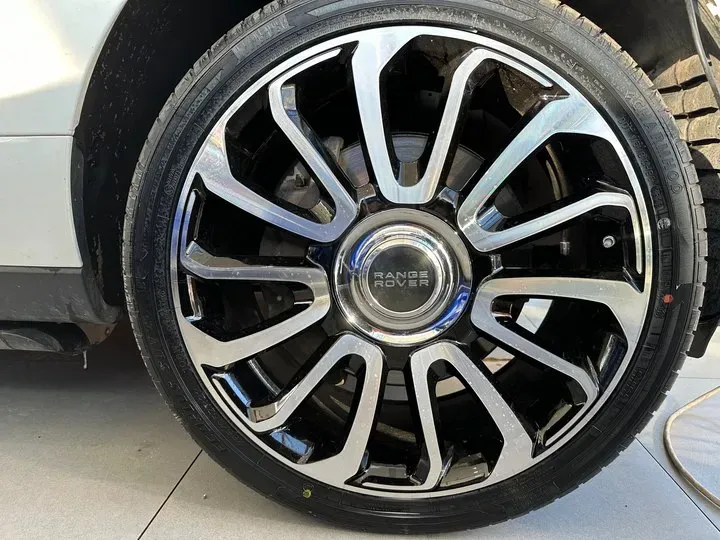 2020 Mansory Range Rover 3.0T 400HP L6 8AT,autocango,china used car exporter,china ev exporter,chinese used car exporter,chinese used ev exporter