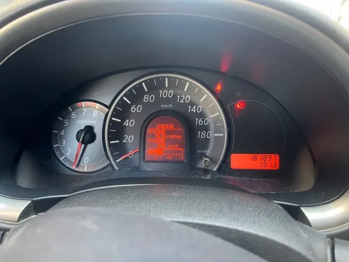 2010 Nissan March 1.5L 107HP L4 5MT,autocango,china used car exporter,china ev exporter,chinese used car exporter,chinese used ev exporter