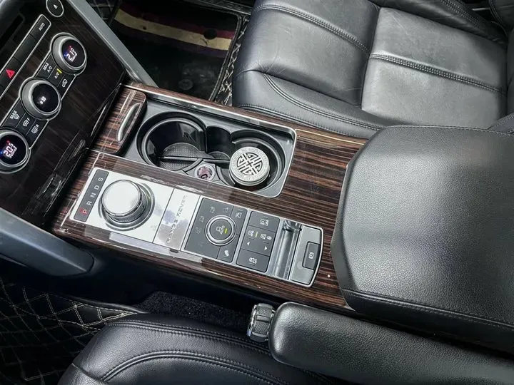 2020 Mansory Range Rover 3.0T 400HP L6 8AT,autocango,china used car exporter,china ev exporter,chinese used car exporter,chinese used ev exporter