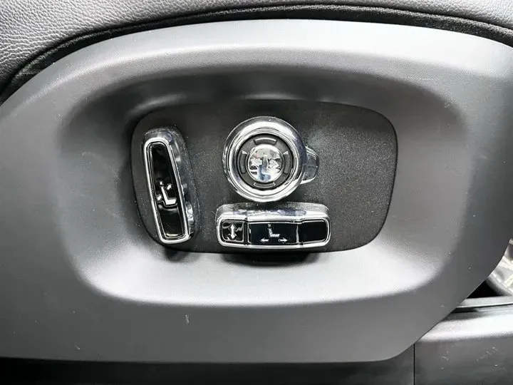 2020 Mansory Range Rover 3.0T 400HP L6 8AT,autocango,china used car exporter,china ev exporter,chinese used car exporter,chinese used ev exporter