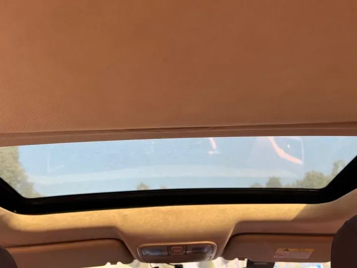 2016 ChangAn Alsvin V7 1.6L 124HP L4 5MT,autocango,china used car exporter,china ev exporter,chinese used car exporter,chinese used ev exporter