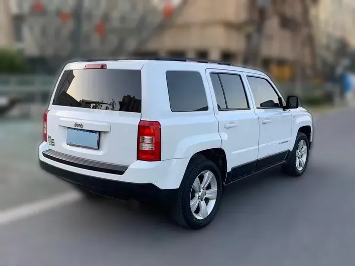 2014 Jeep Patriot 2.0L 156HP L4 CVT,autocango,china used car exporter,china ev exporter,chinese used car exporter,chinese used ev exporter