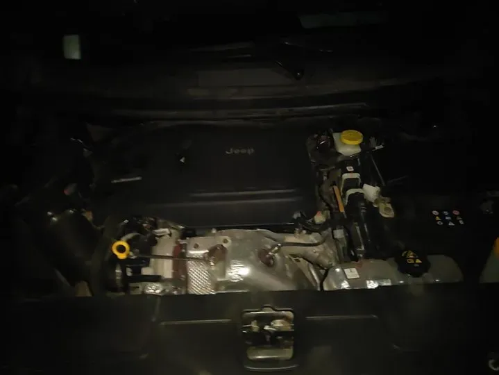 2018 Jeep Commander 2.0T 234HP L4 9AT,autocango,china used car exporter,china ev exporter,chinese used car exporter,chinese used ev exporter