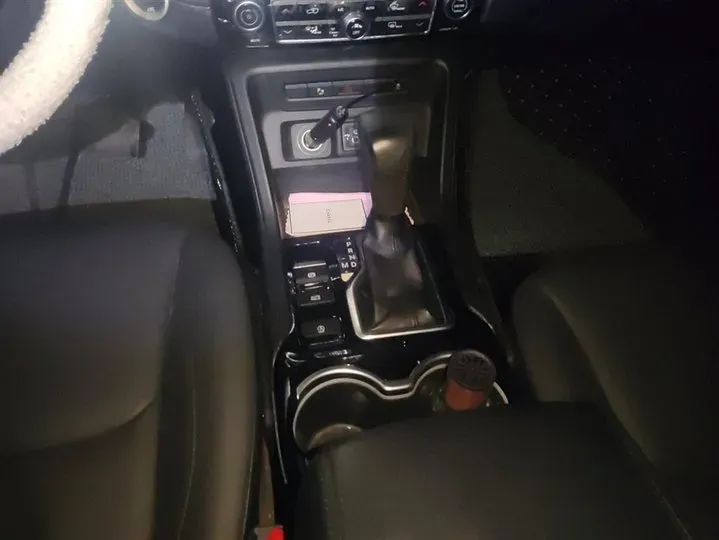 2018 Jeep Commander 2.0T 234HP L4 9AT,autocango,china used car exporter,china ev exporter,chinese used car exporter,chinese used ev exporter