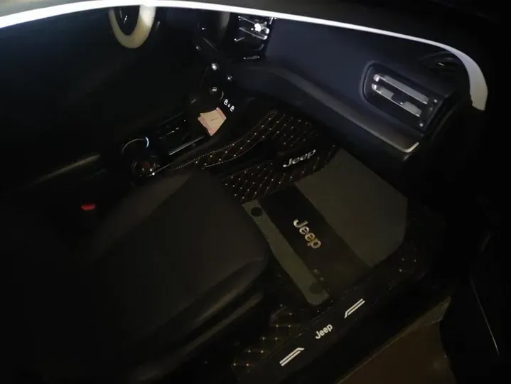 2018 Jeep Commander 2.0T 234HP L4 9AT,autocango,china used car exporter,china ev exporter,chinese used car exporter,chinese used ev exporter